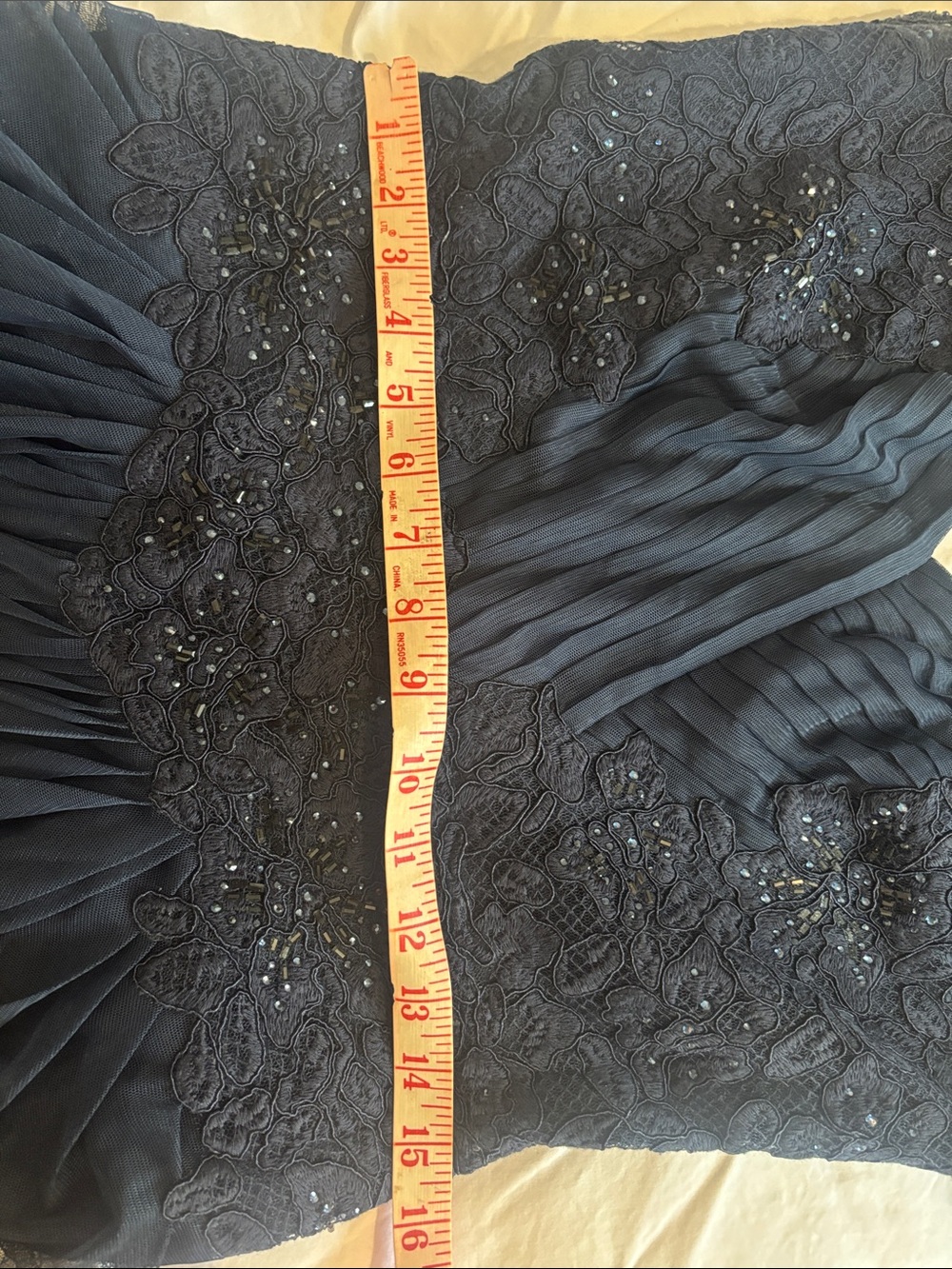 Tadashi Elegant Navy Lace & Chiffon Evening Dress. - Picture 8 of 10